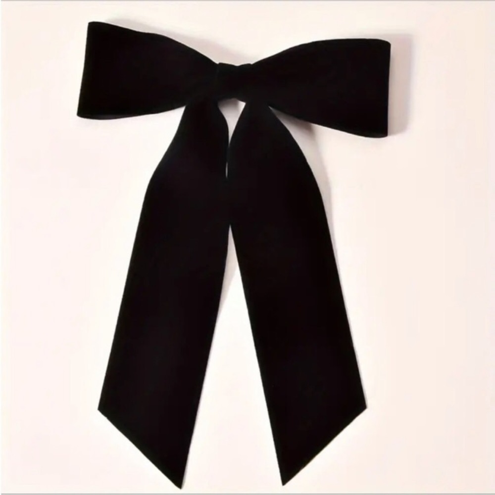 NWOT Black Velvet Bow Hair Clip